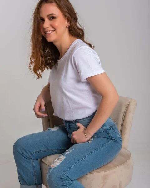 Beyaz Basic Pamuklu Tişört (Demo Ürün) – temsili moda fotoğrafı